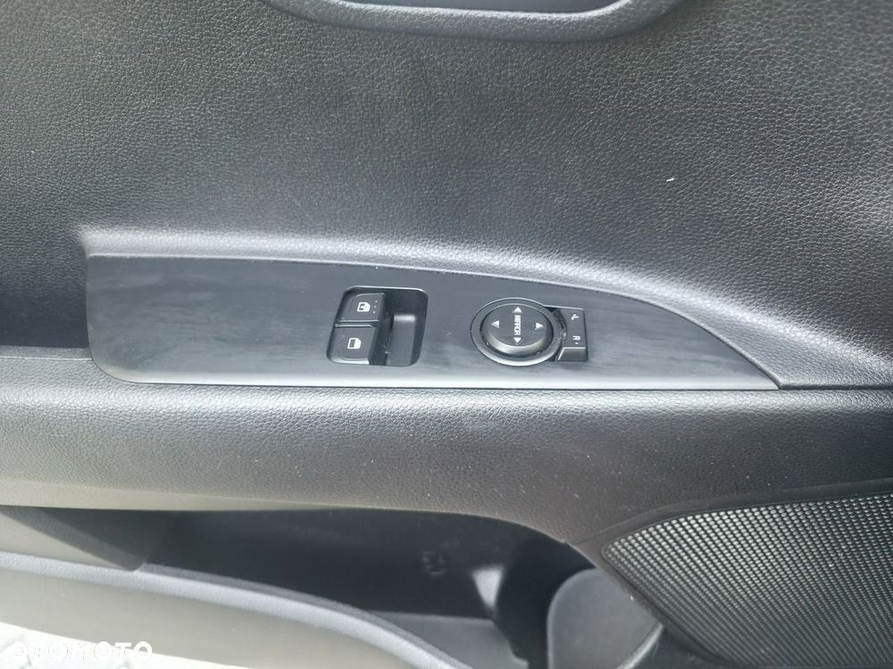 Toyota RAV4 - 23