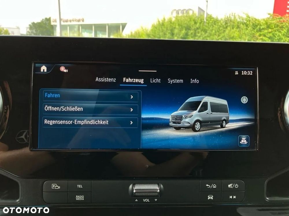 Mercedes-Benz Sprinter - 21