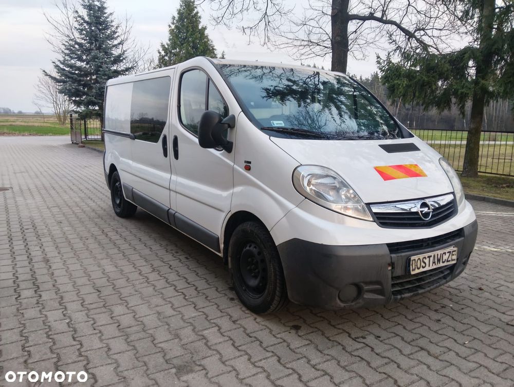 Opel Vivaro - 1
