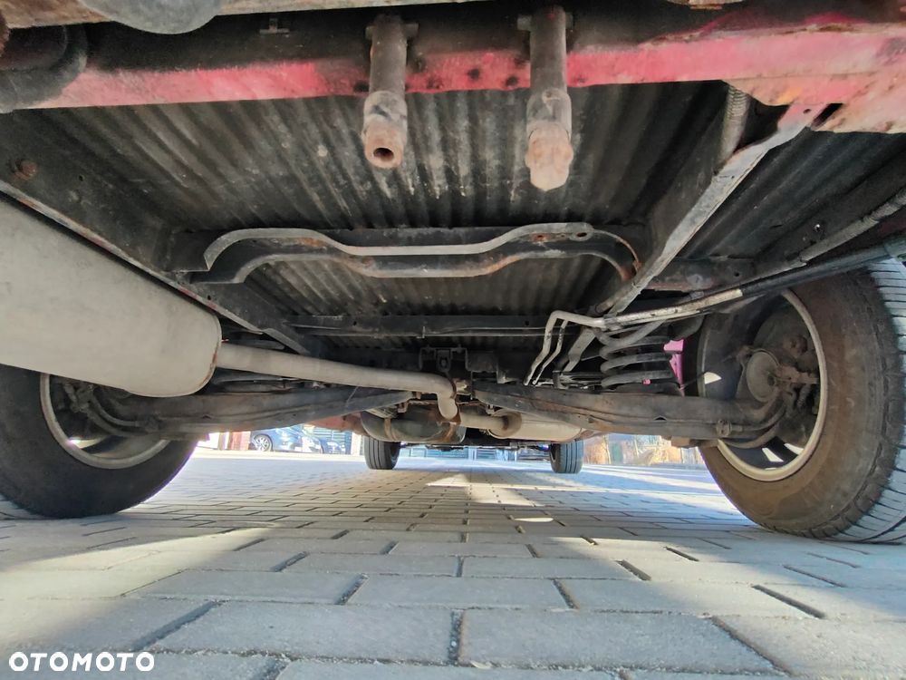 Volkswagen Multivan - 24