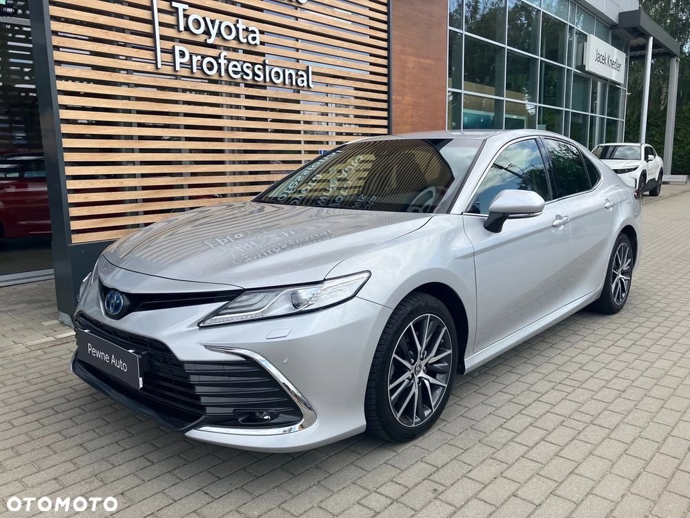Toyota Camry 2.5 Hybrid Executive CVT - 2