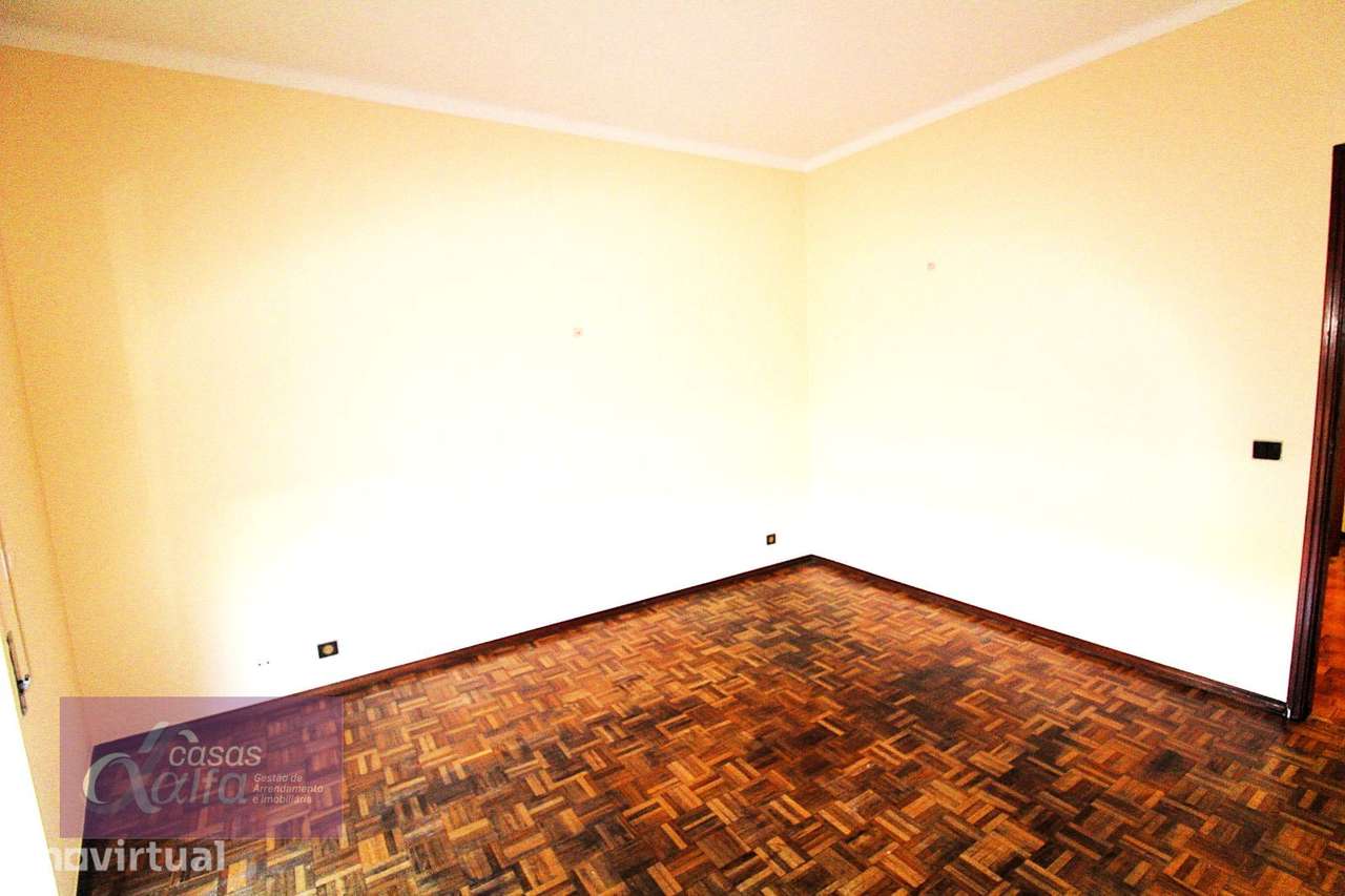 Apartamento T1 para Arrendamento | Avenida Marquês de Pombal  Leiria - Grande imagem: 4/11