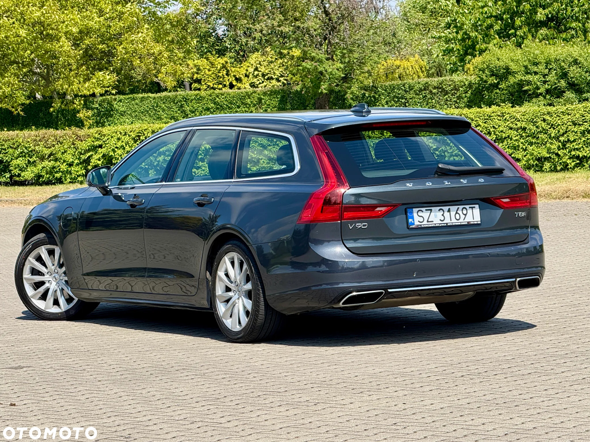 Volvo V90 T8 AWD Plug-In Hybrid Momentum Pro - 6