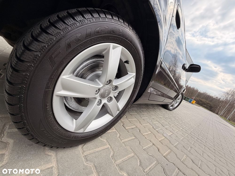 Audi A3 Sportback 1.6 TDI DPF Ambiente - 5