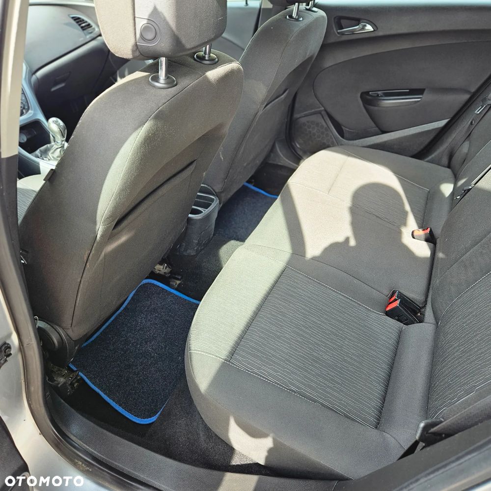 Opel Astra - 9
