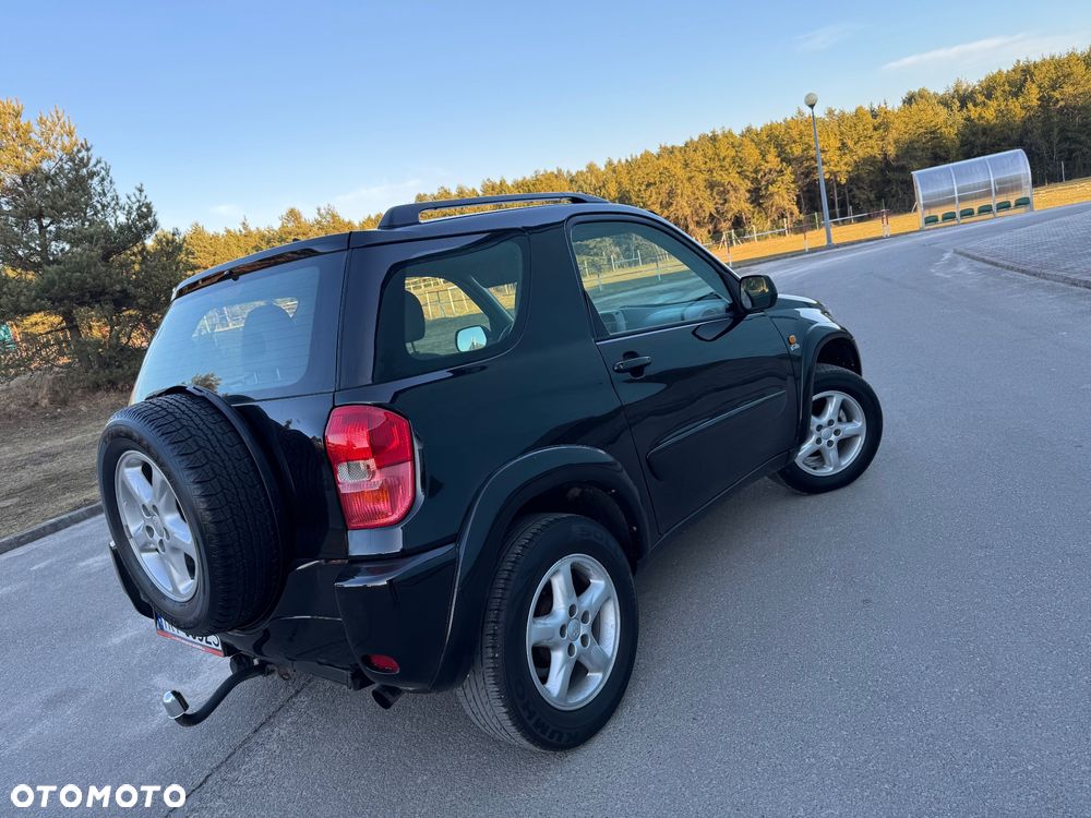 Toyota RAV4 D-4D 4x4 - 7