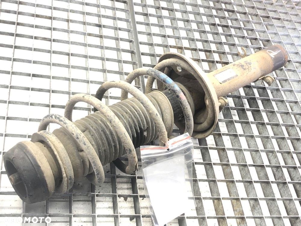 AMORTYZATOR PRAWY PRZÓD - 86.00 PLN - AUDI A3 (8L1) 1996 - 2006 1.6 74 kW [101 KM] benzyna 1996 - - 2