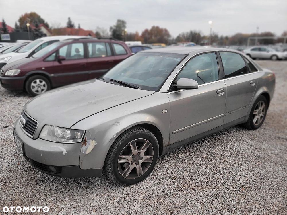 Audi A4 Limousine