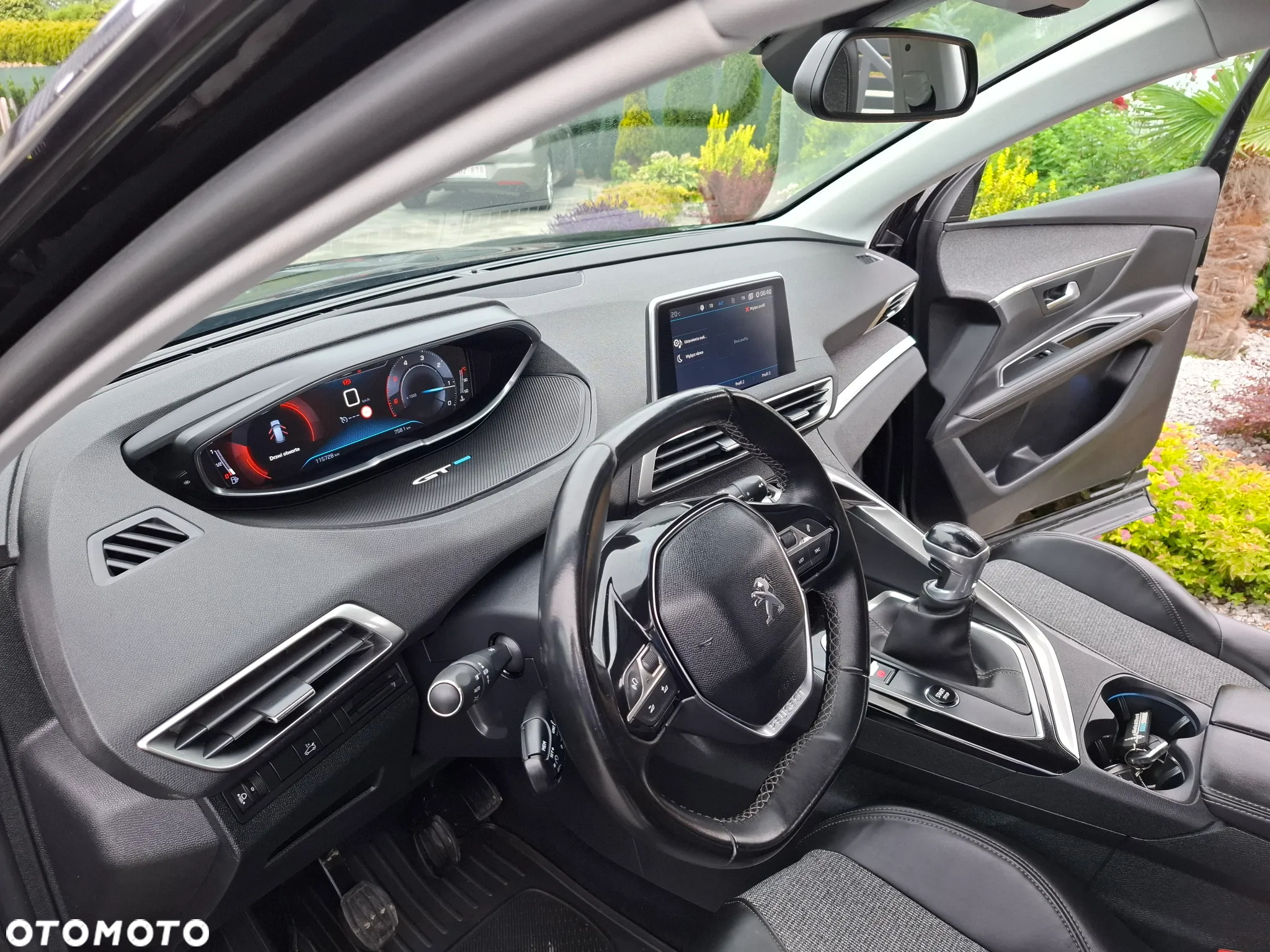 Peugeot 3008 1.5 BlueHDi GT S&S - 23