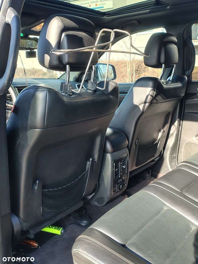 Jeep Grand Cherokee - 8
