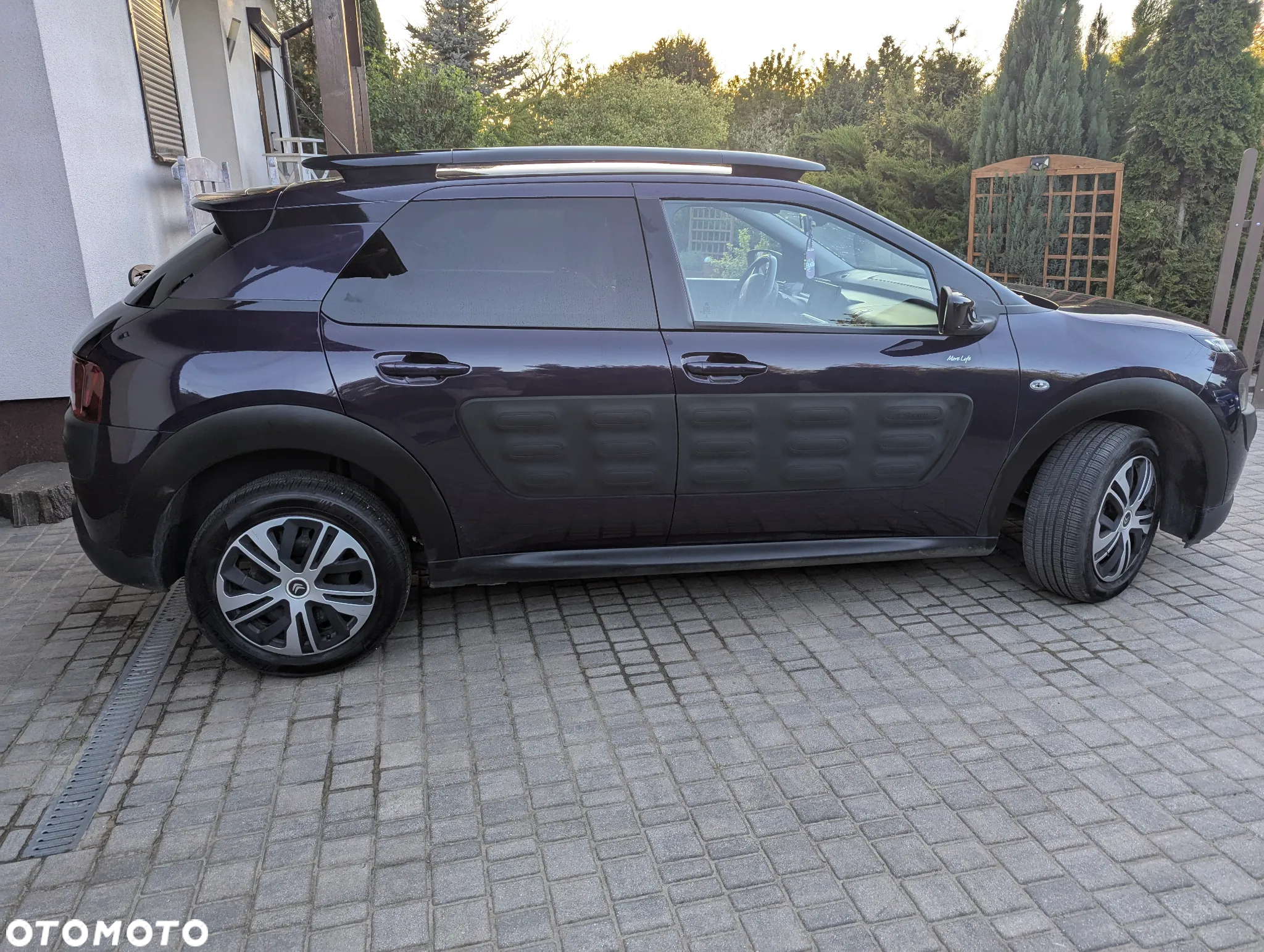 Citroën C4 Cactus 1.2 PureTech Live - 2