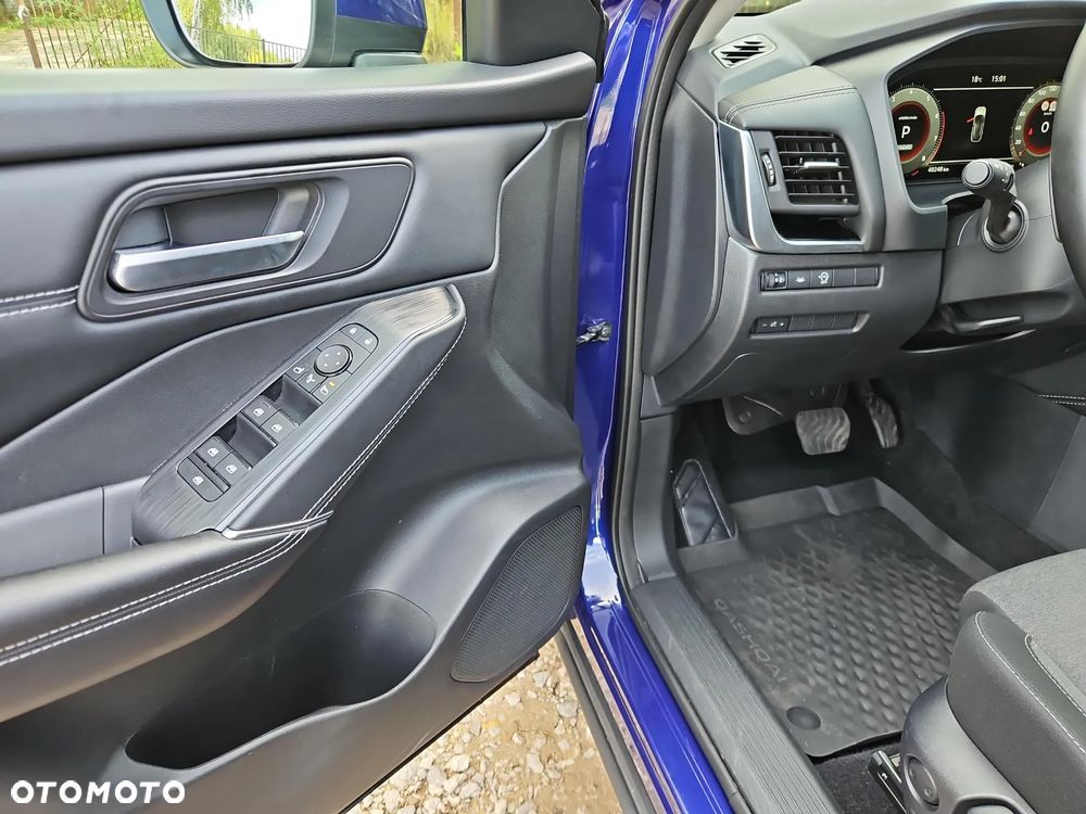 Nissan Qashqai 1.3 DIG-T mHEV N-Connecta Xtronic - 11