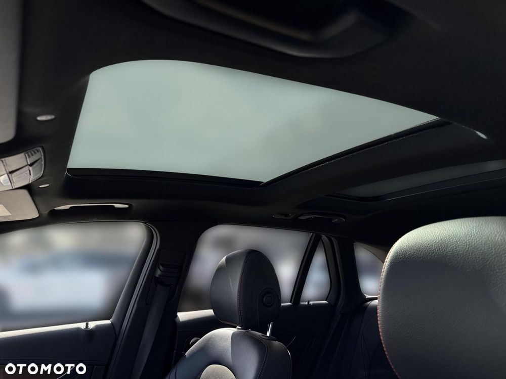 Mercedes-Benz GLC - 13