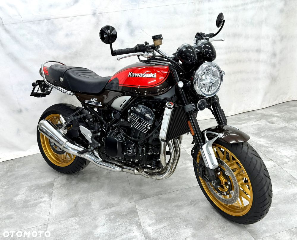 Kawasaki Z 900 RS - 4
