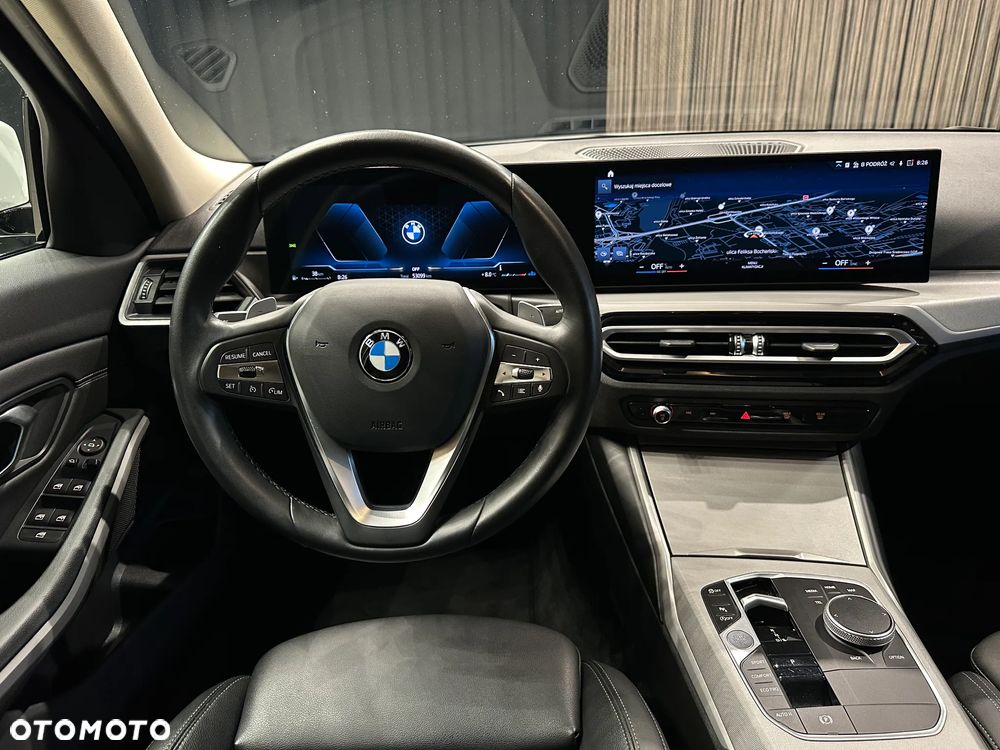 BMW Seria 3 318i - 5