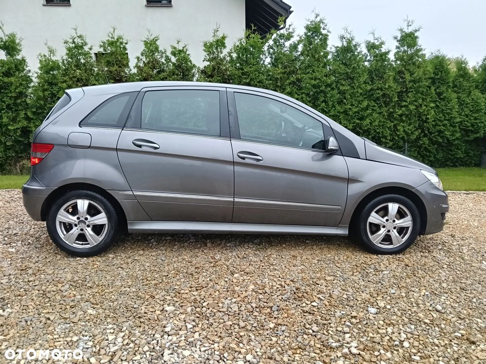 Mercedes-Benz Klasa B 200 CDI DPF - 28