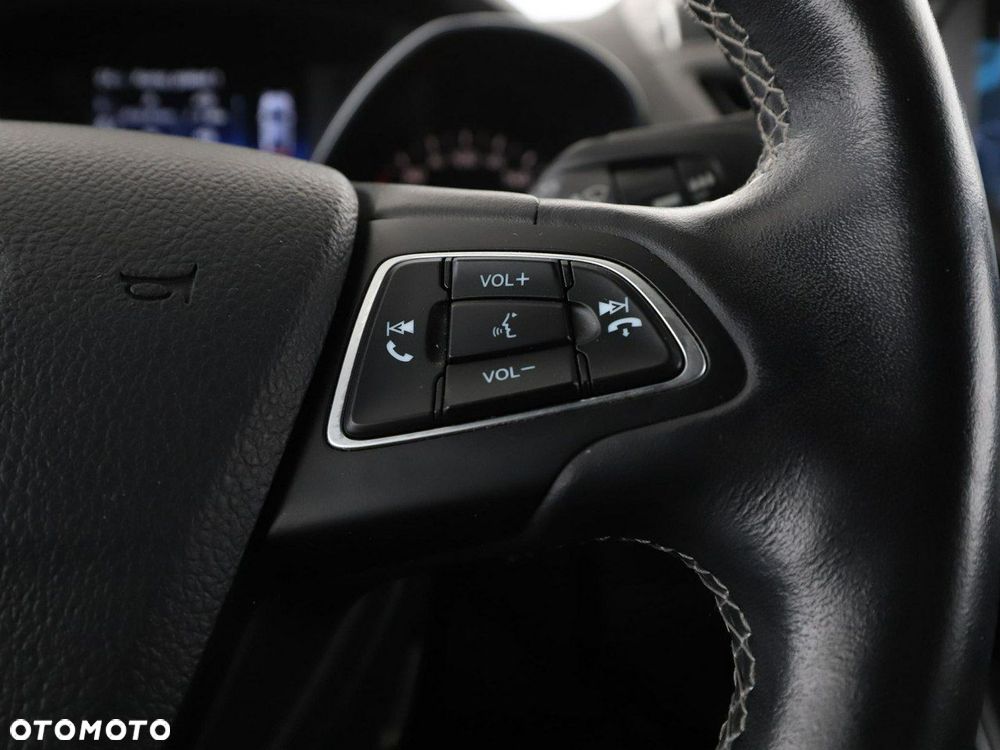 Ford Kuga 1.5 EcoBoost 2x4 ST-Line - 31