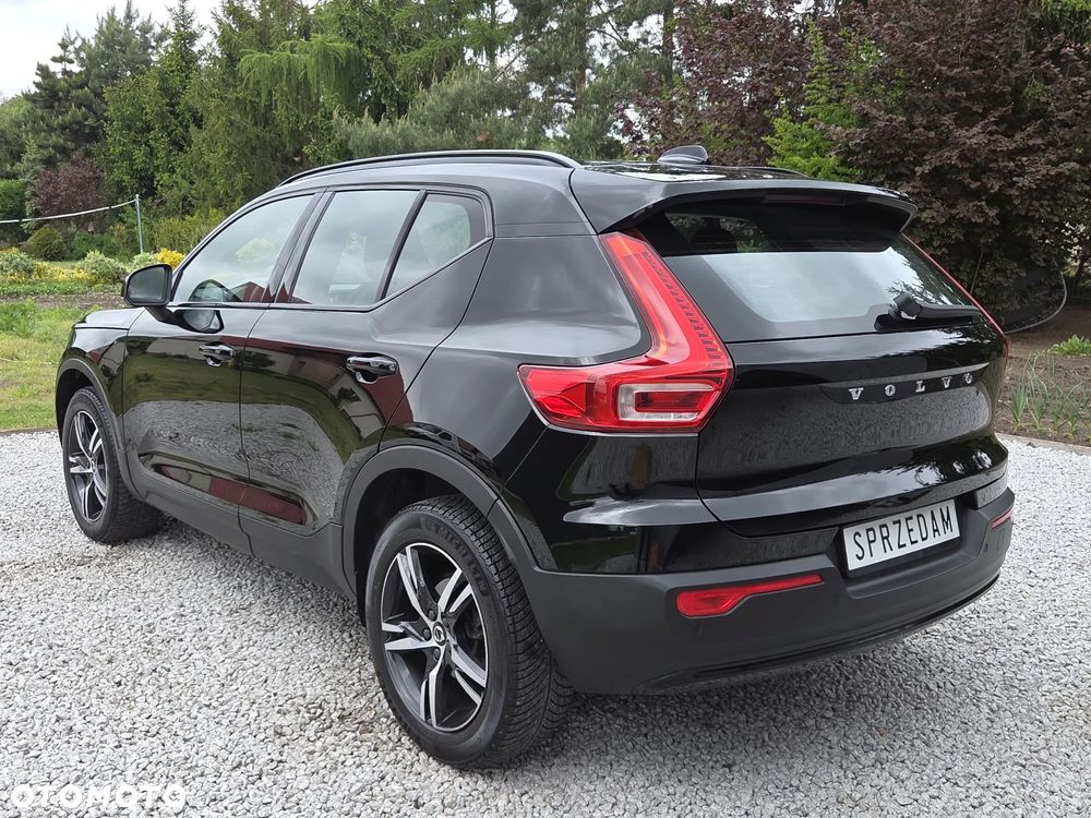 Volvo XC 40 T2 Plus Dark - 20