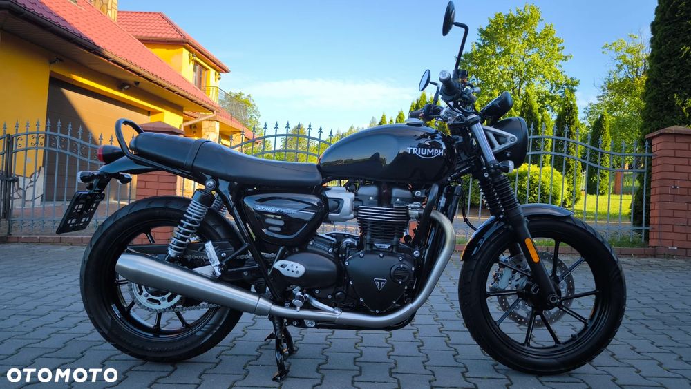 Triumph Street Twin - 2