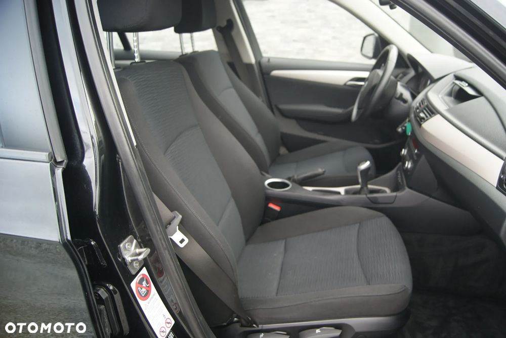 BMW X1 xDrive18d - 17