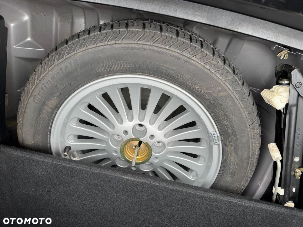 BMW Seria 5 - 34