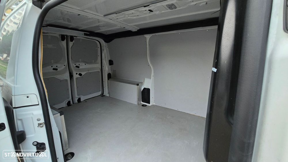 Peugeot Expert 2.0 BlueHDi L2H1 Standard EAT8 - 48