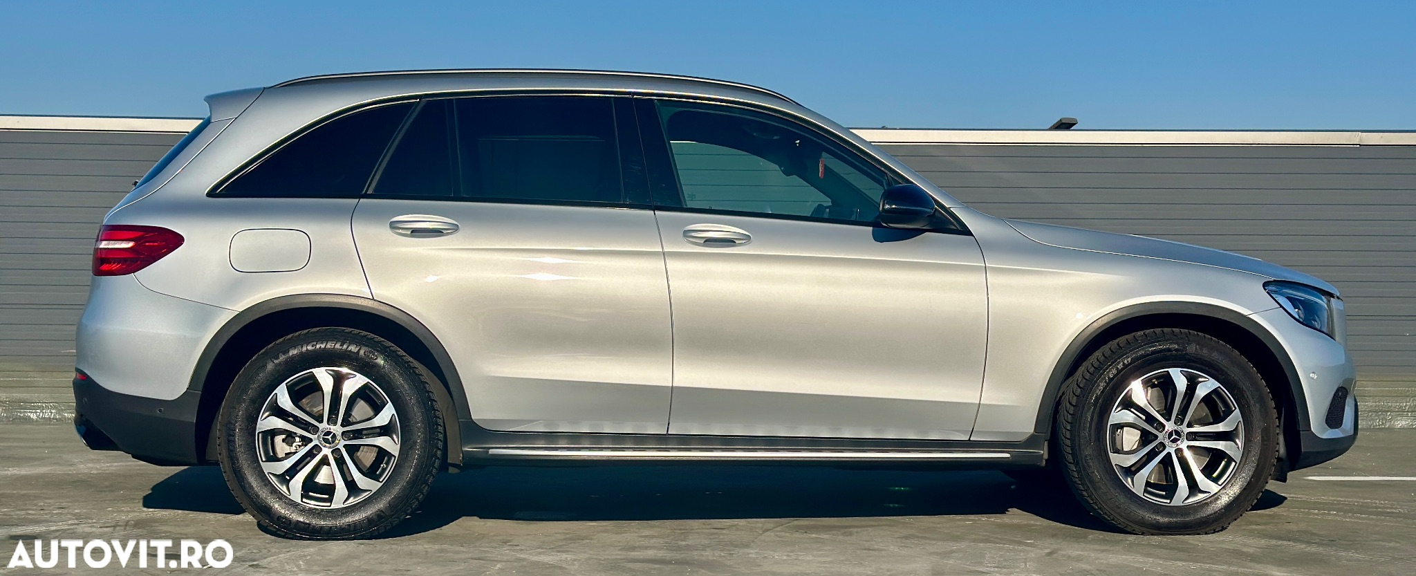 Mercedes-Benz GLC 220 d 4Matic 9G-TRONIC AMG Line - 5