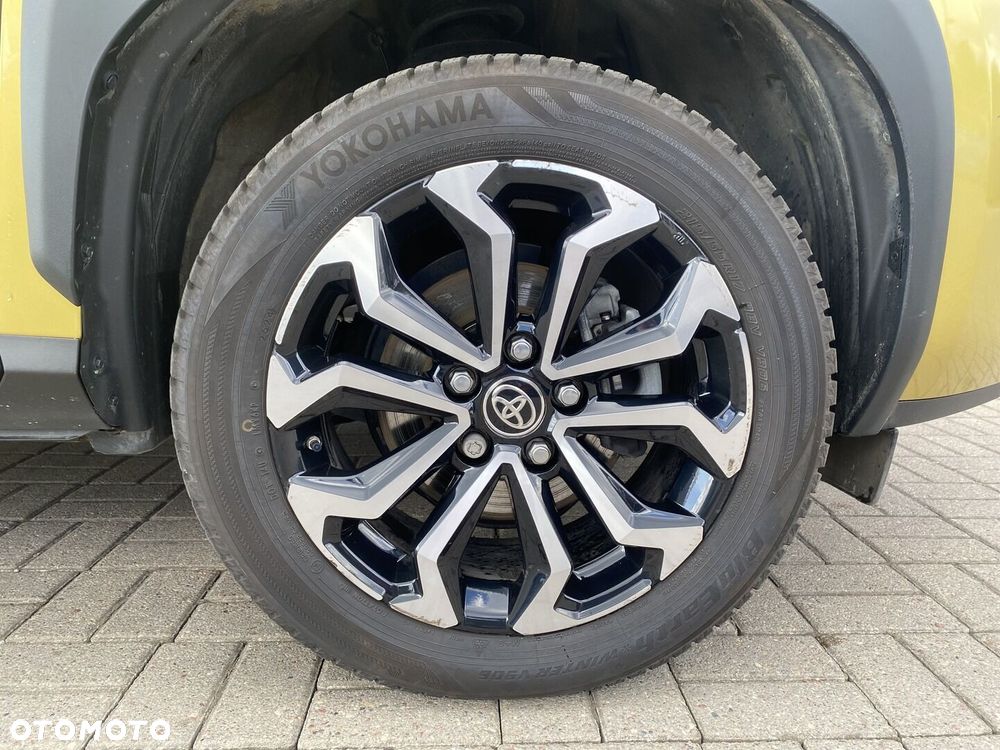 Toyota Yaris Cross - 17