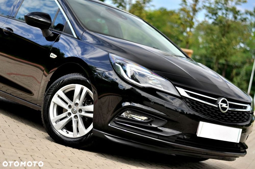 Opel Astra 1.4 T Dynamic S&S - 32