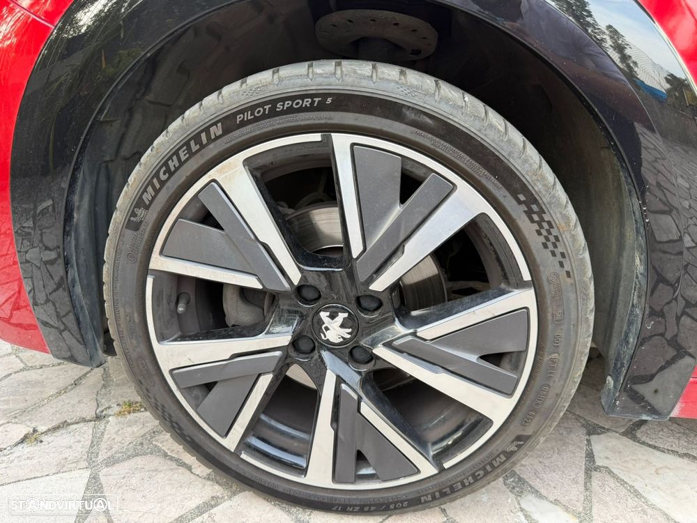 Peugeot 208 1.2 PureTech GT Line - 15