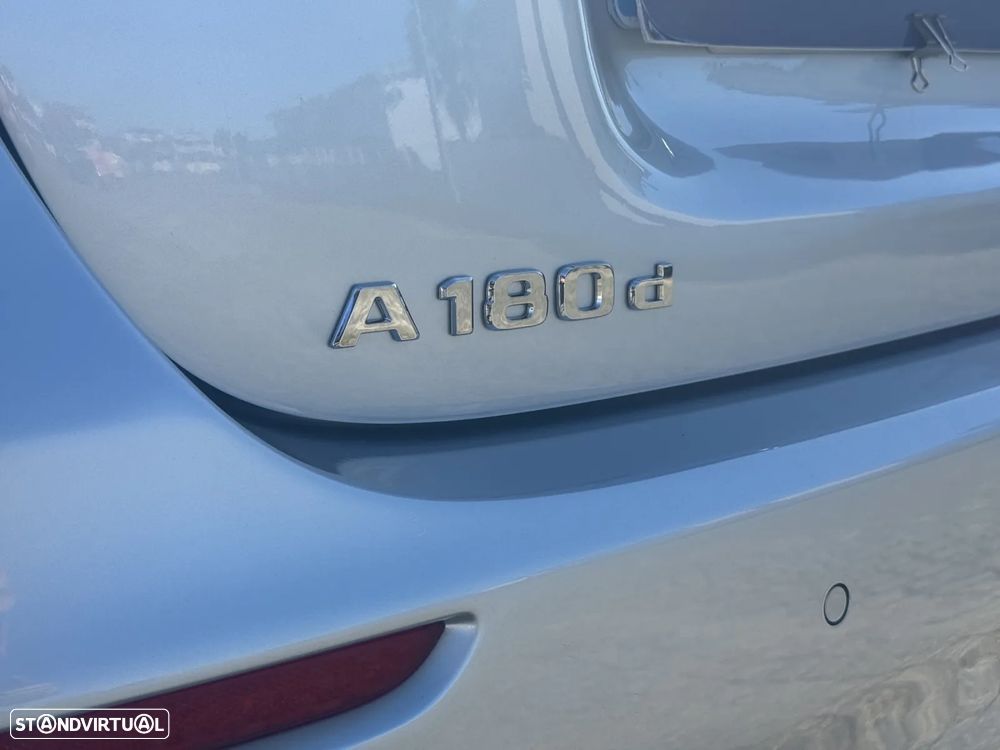 Mercedes-Benz A 180 d 7G-DCT Edition 2020 - 18