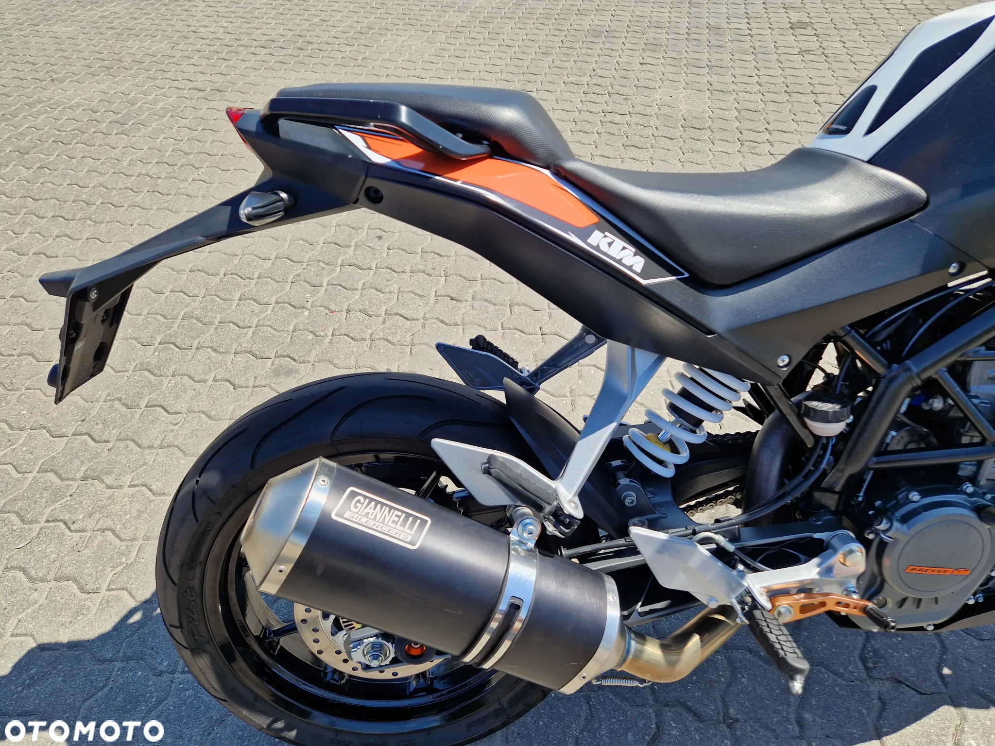 KTM Duke - 13