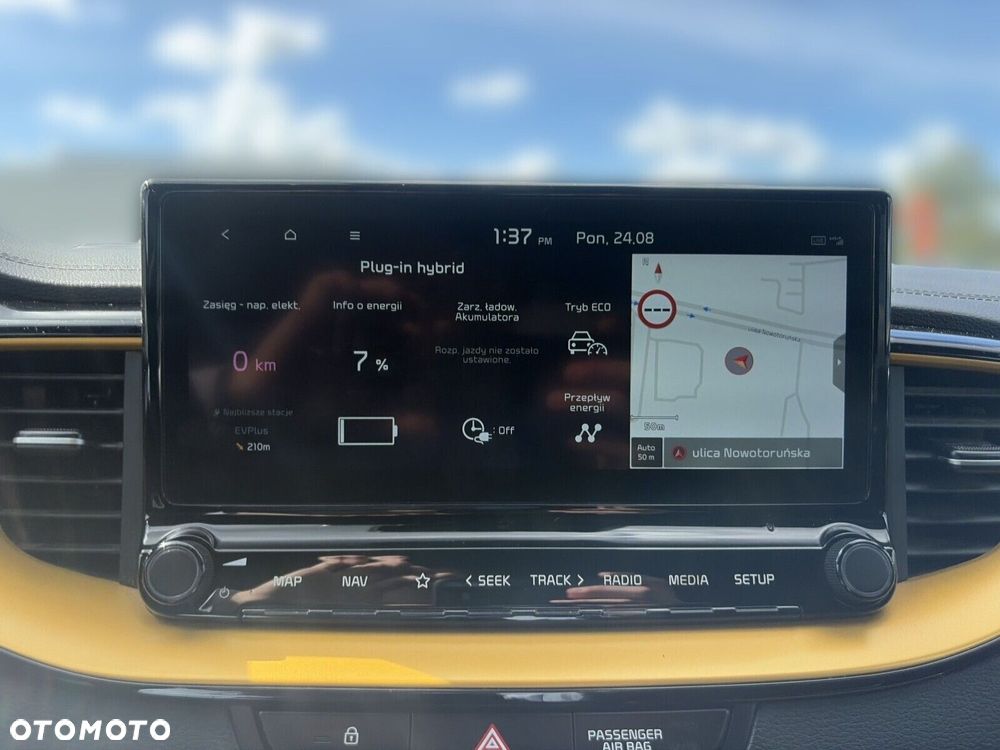 Kia XCeed - 32