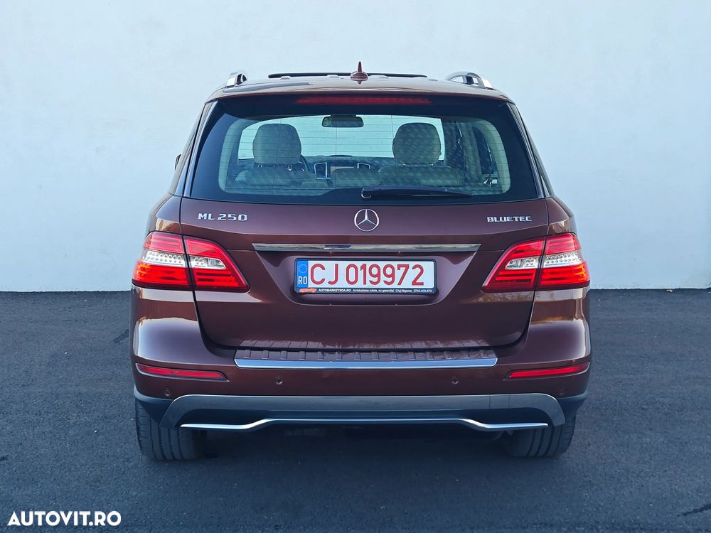 Mercedes-Benz ML 250 BlueTEC 4MATIC 7G-TRONIC - 13