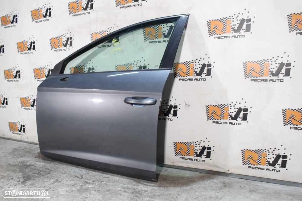 Porta Frente Esquerda Seat Leon (5F1)  Porta Frontal Esquerda Seat Leo - 5