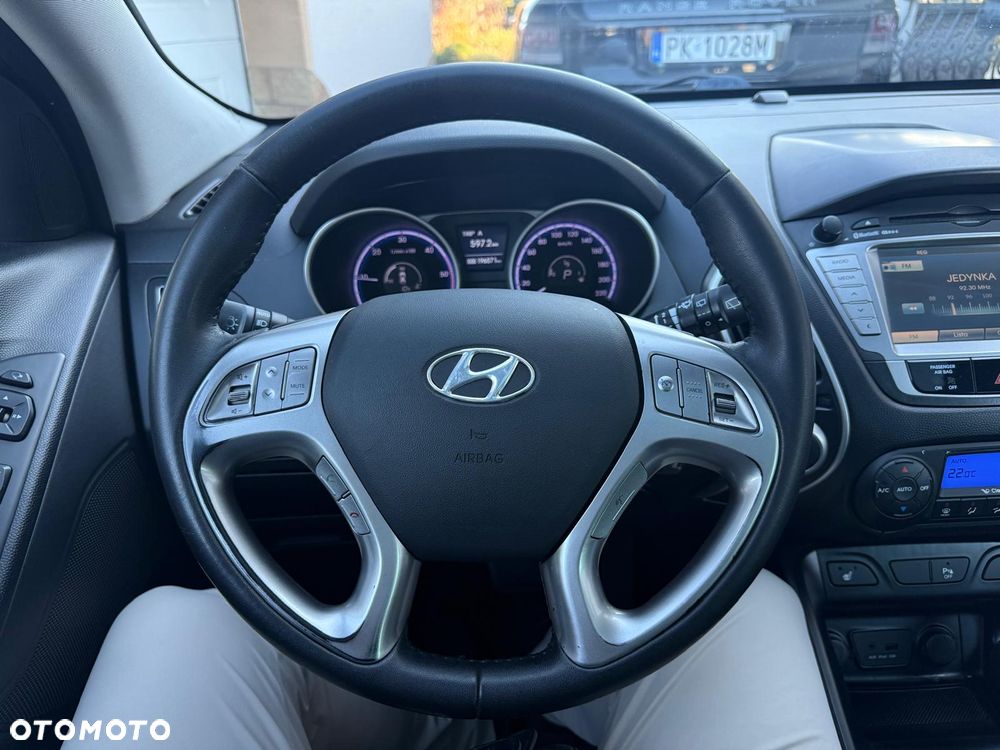 Hyundai ix35 2.0 CRDi 4WD Automatik Premium - 16