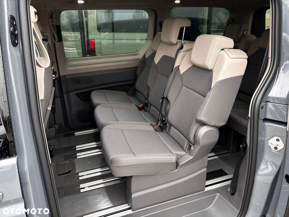 Volkswagen multivan FAMILY 2,0 150 TDI 7-DSG L2 - 20