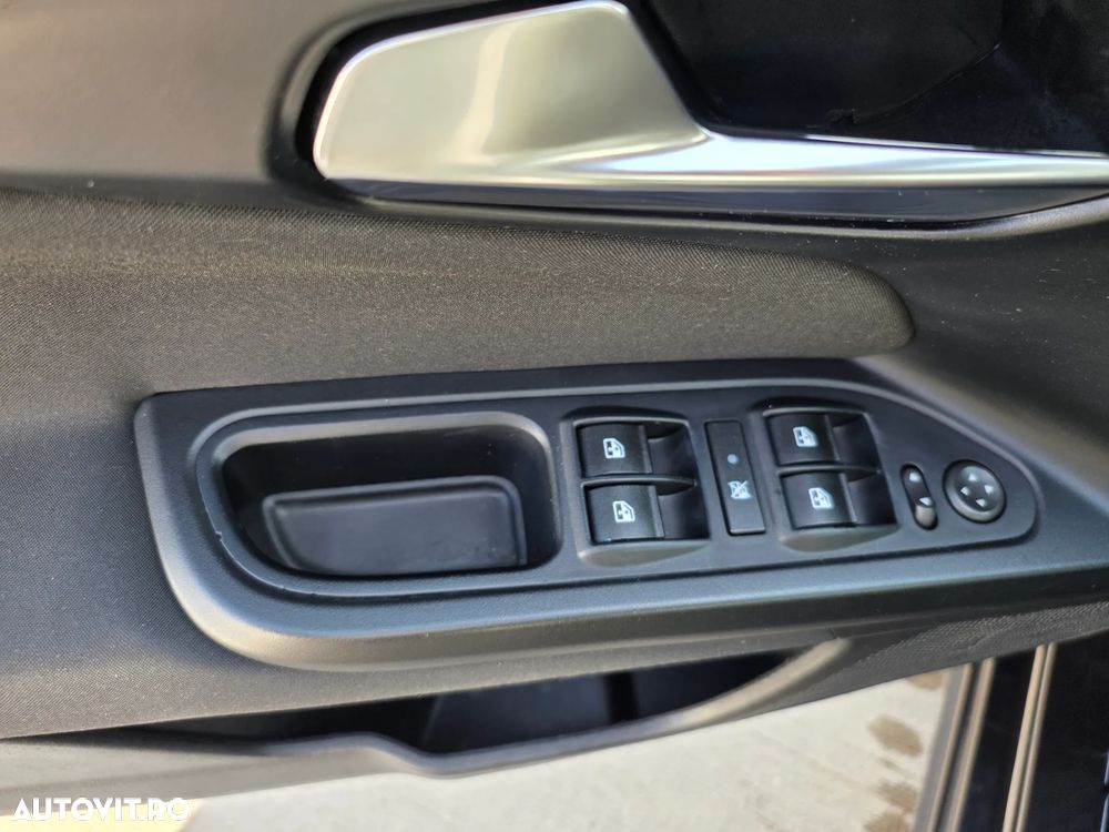 Fiat Tipo 1.5 130 CP MHEV DCT7 Cross - 19