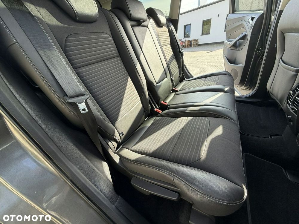 Ford Kuga 2.0 TDCi AWD Titanium - 22