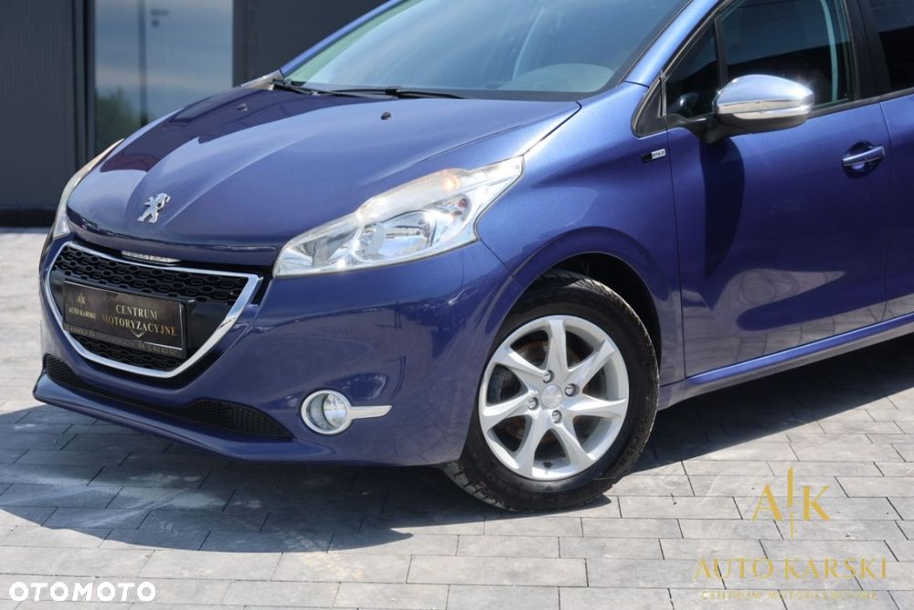 Peugeot 208 - 11