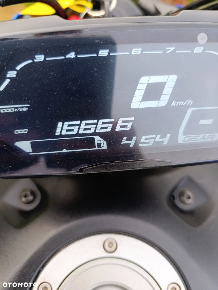Yamaha MT - 11