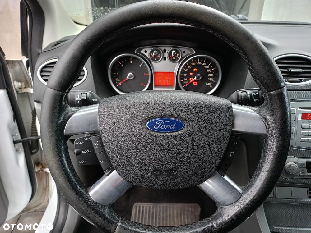 Ford Focus - 14