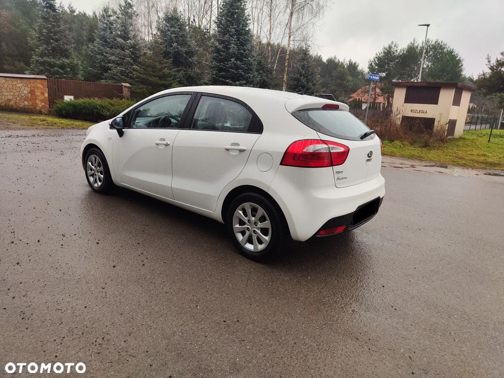 Kia Rio 1.2 Business Line - 4