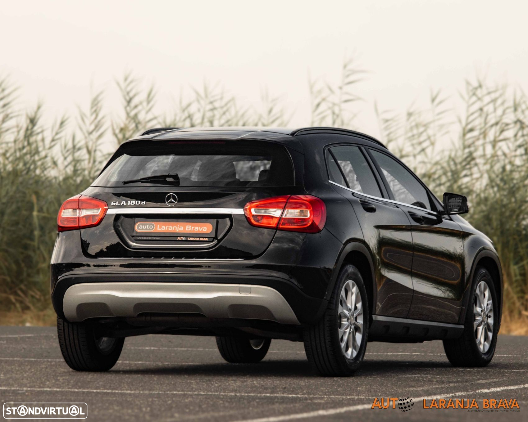 Mercedes-Benz GLA 180 d - 12