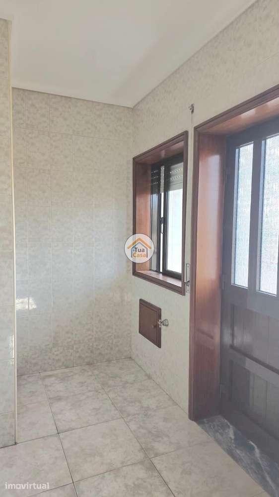 Apartamento T1 com Garagem Fechada e Arrumos | Vergada, Mozelos - Grande imagem: 5/20