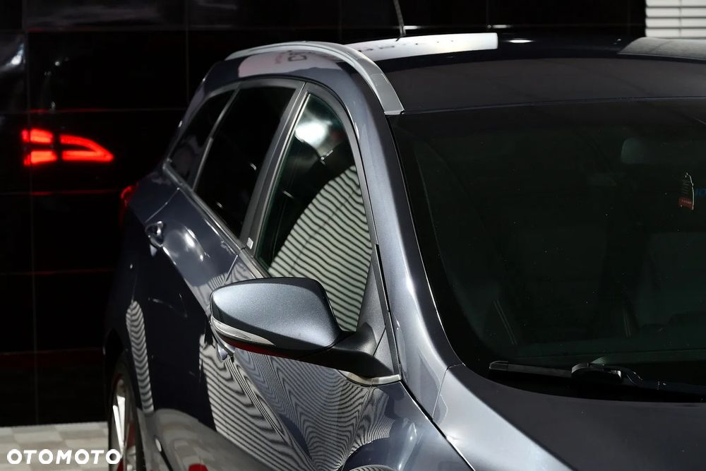 Hyundai i30 blue Kombi 1.6 CRDi DCT Passion - 35