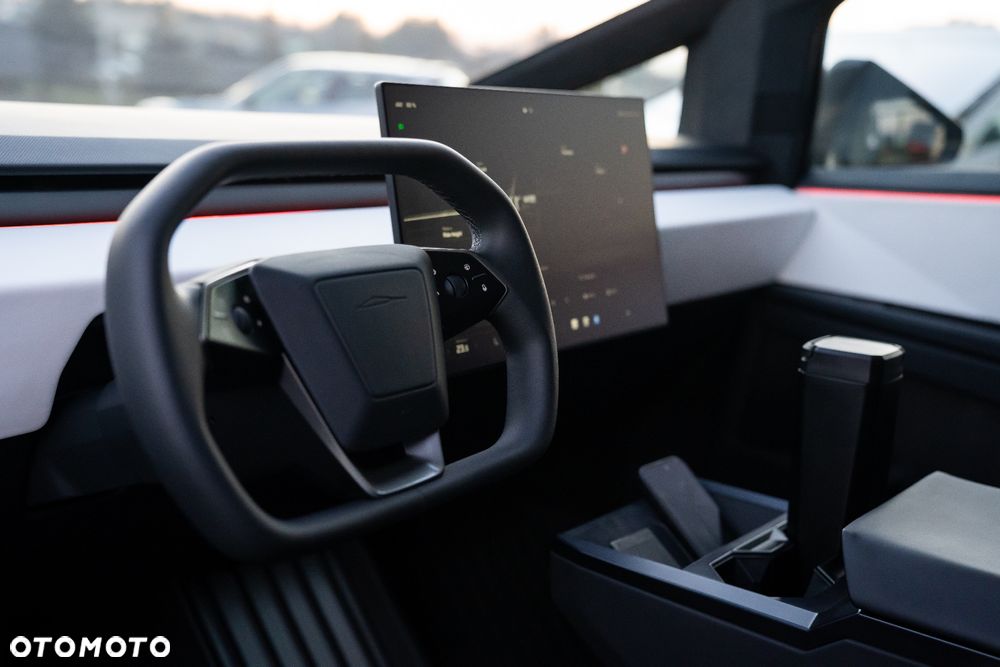 Tesla Cybertruck - 22