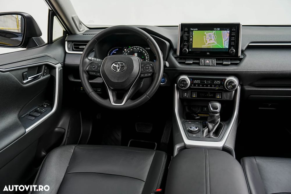 Toyota RAV4 2.5 VVT-iE 4x4 Luxury Plus - 13