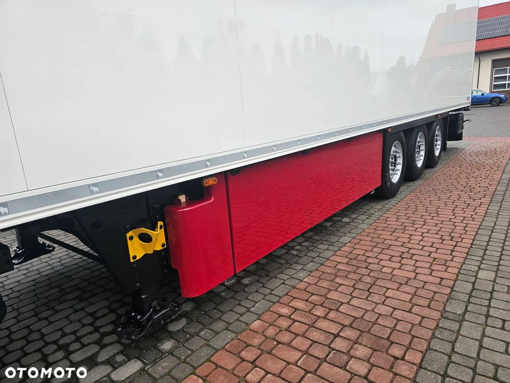 Schmitz Cargobull CHŁODNIA THERMO-KING SLXi300 Kwiatowa szer.2.50 - 18