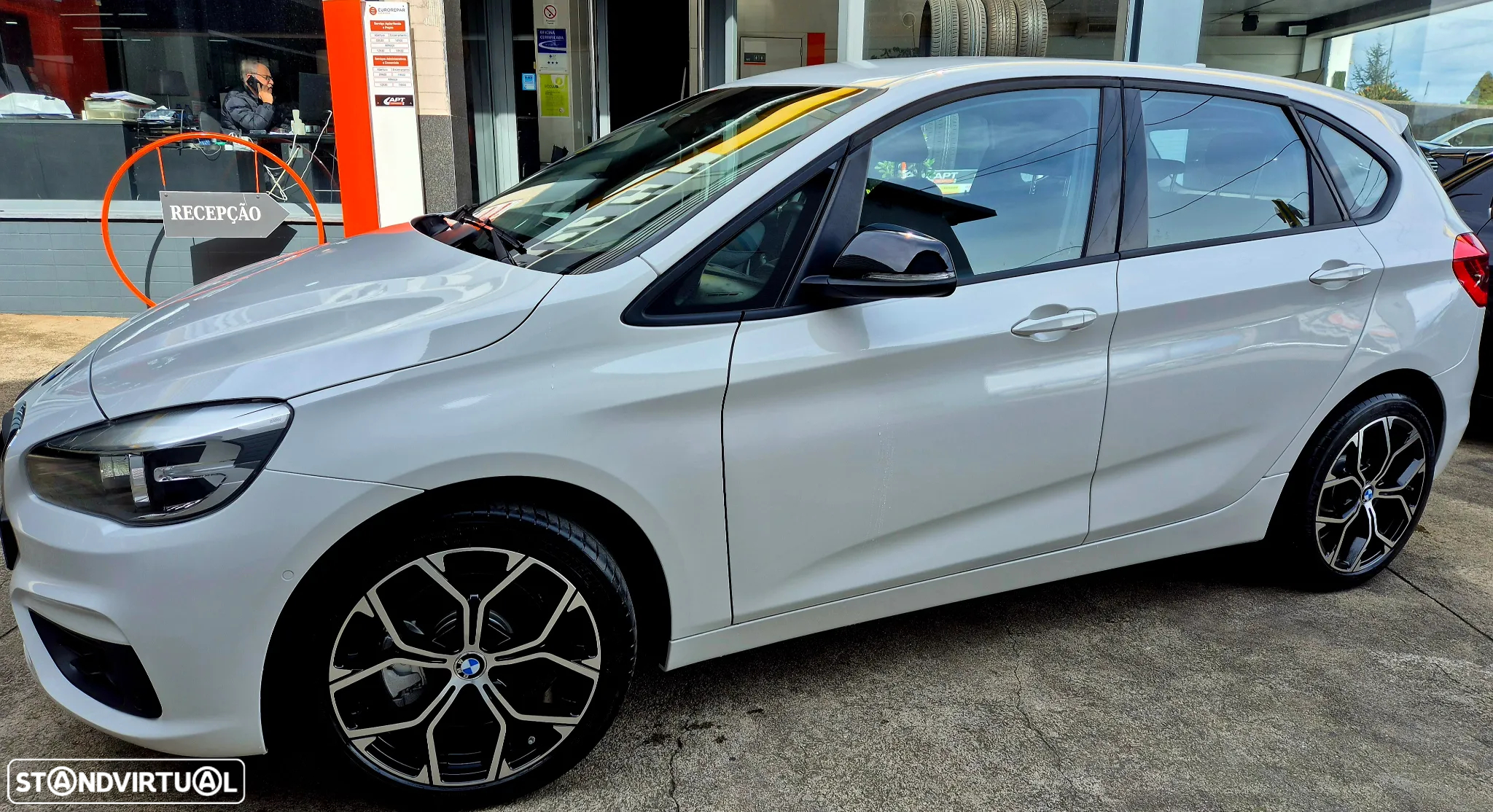 BMW 218 Active Tourer i Line Sport - 22